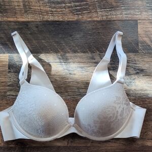 Ultra Comfy Push Up Lace Bra
